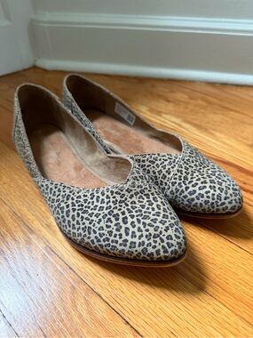 TOMS Jutti Neat Leopard Animal Print Flats Pointed Toe Beige/Black Women’s 9.5